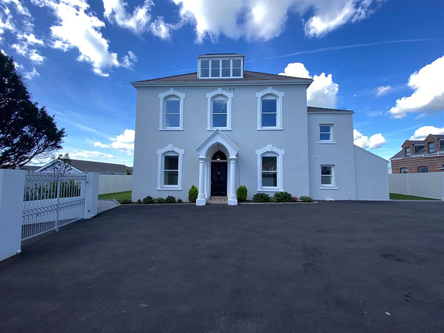 Sunnyside, Le Mont Millais St. Helier, Jersey, JE2 4RA